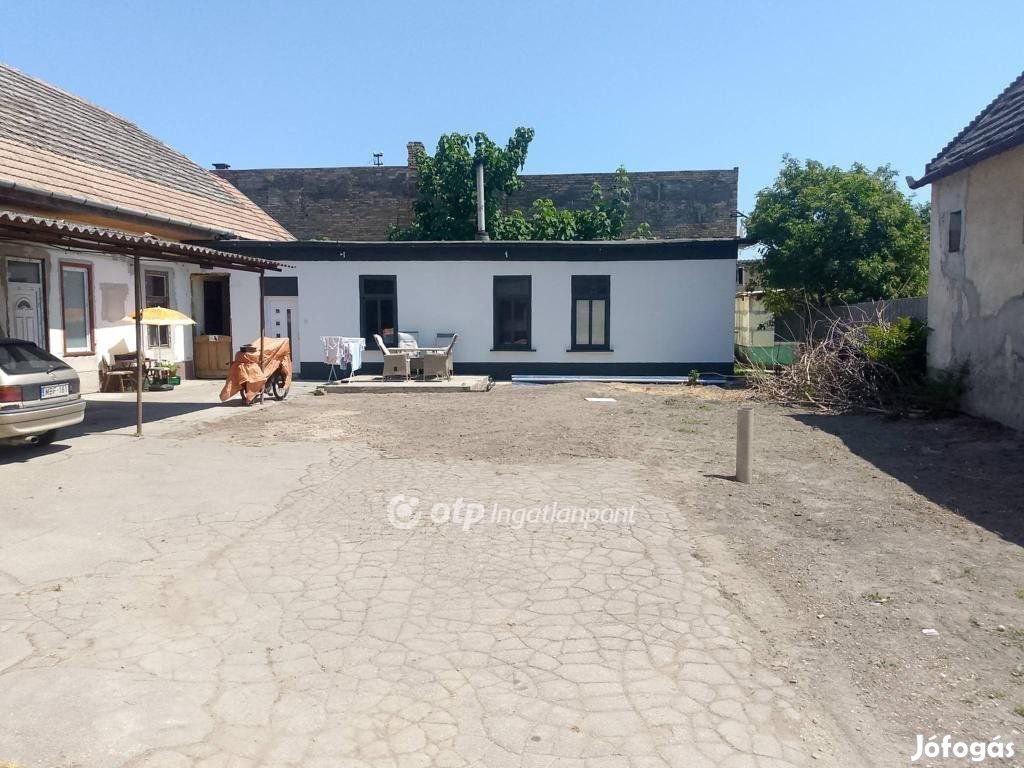 Eladó 66 nm-es ház Kiskunlacháza