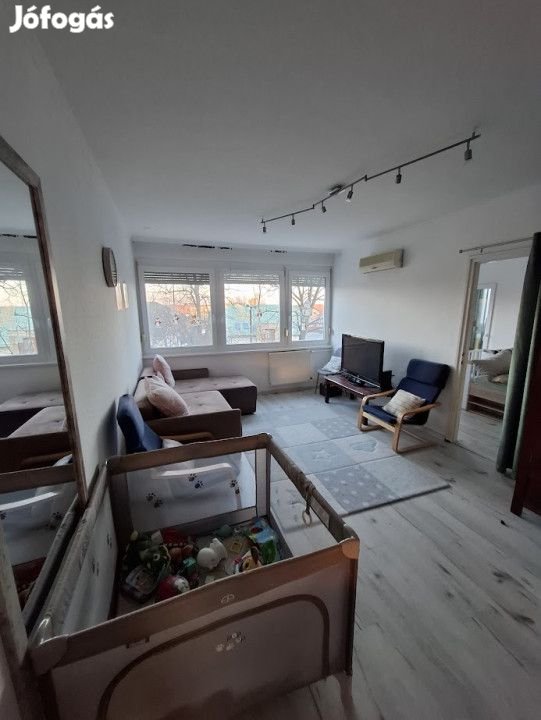 Eladó 67 nm-es Felújított panel lakás Hajdúszoboszló