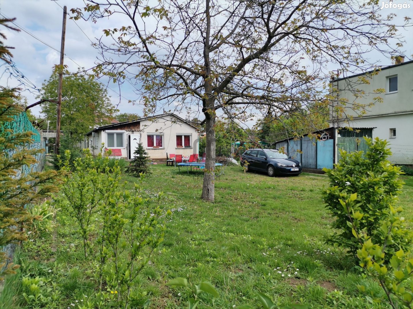 Eladó 69 m2-es, 4 szobás  Családiház hatalmas 756 m2-es telekkel Kerep