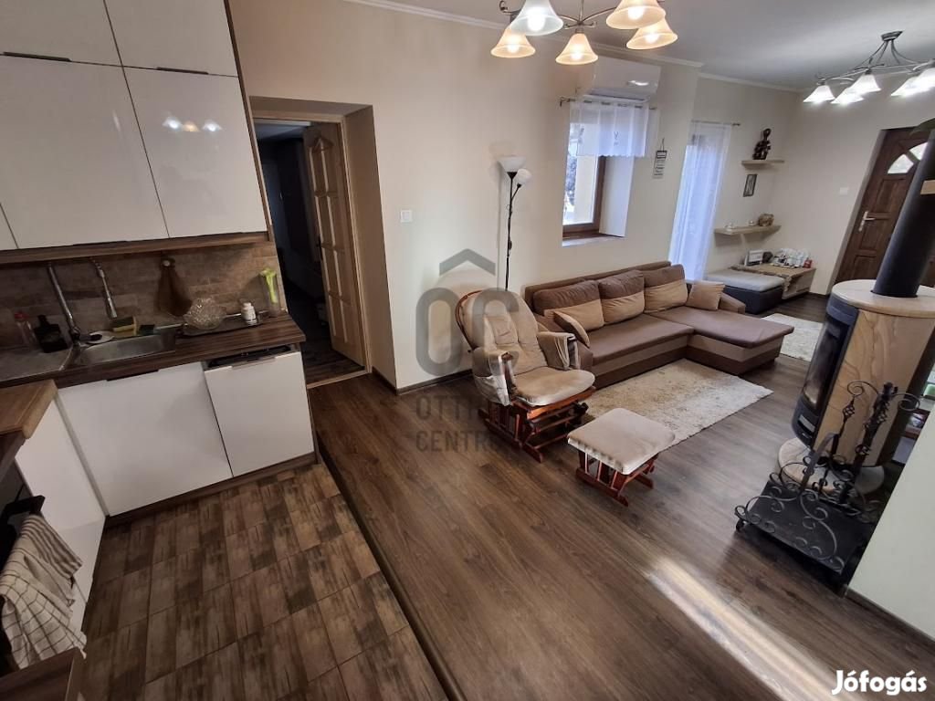 Eladó 69 nm-es ház Tápiószentmárton