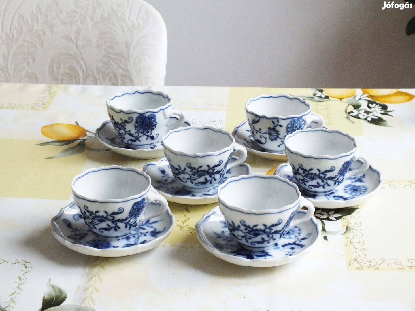 Eladó 6 db Meisseni típusú porcelán kávéscsésze!