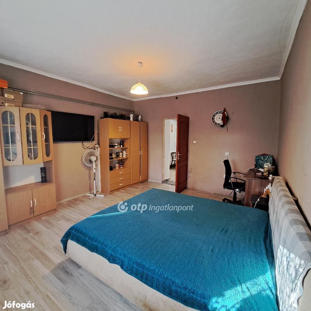 Eladó 70 nm-es ház Egerfarmos