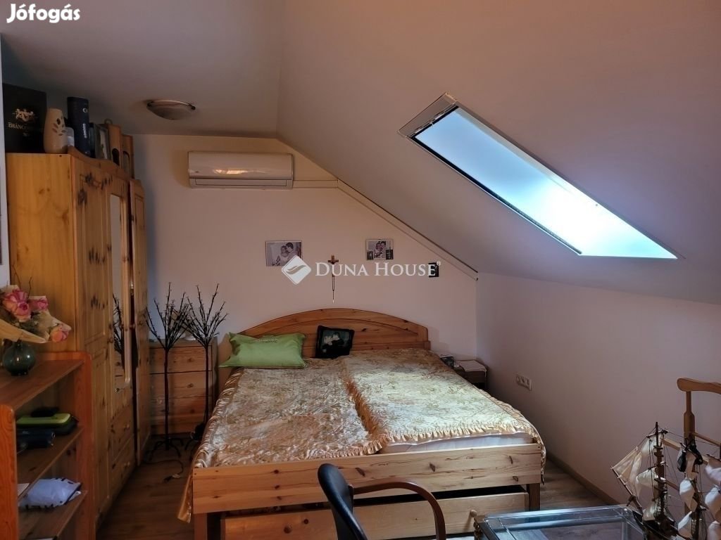 Eladó 72 nm-es lakás Üllő