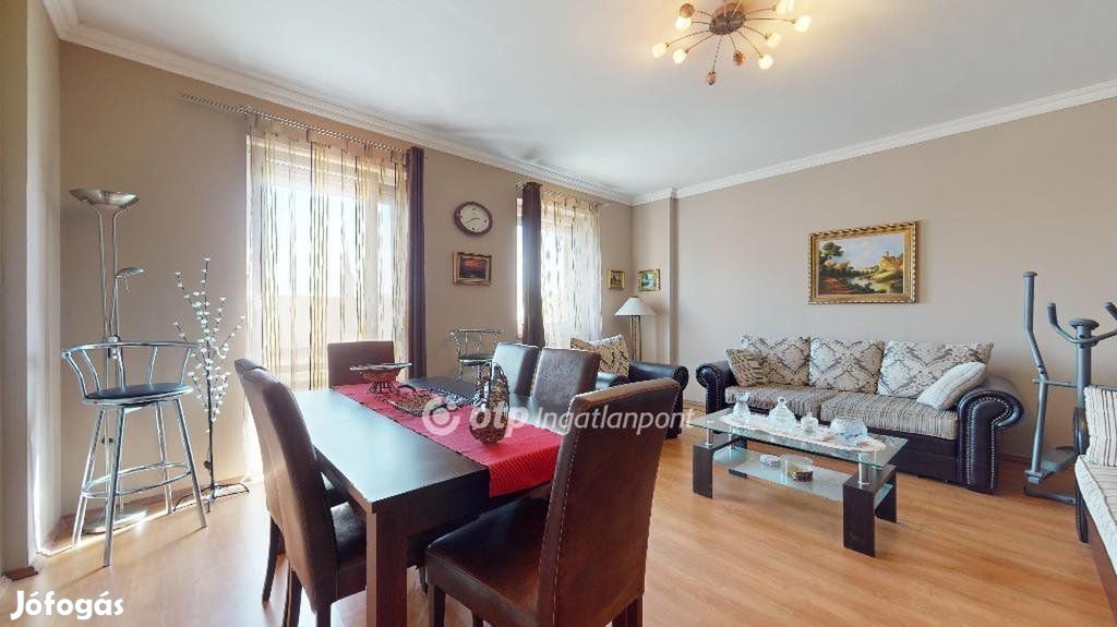 Eladó 74 nm-es lakás Miskolc