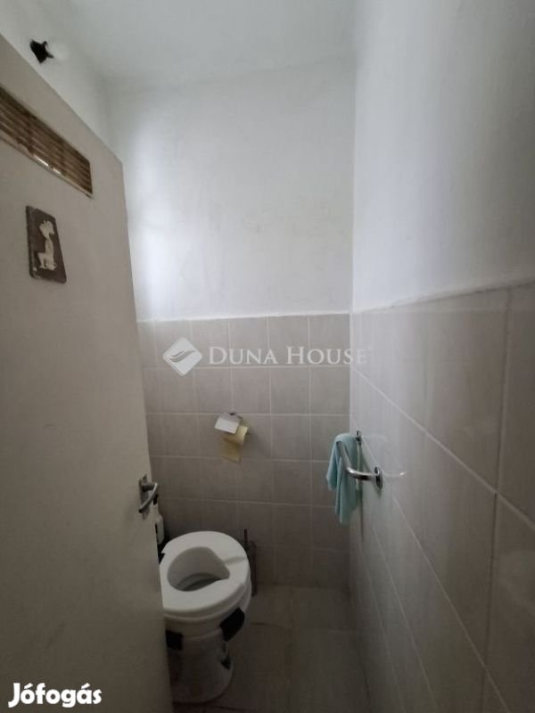 Eladó 75 nm-es ház Erdőkertes