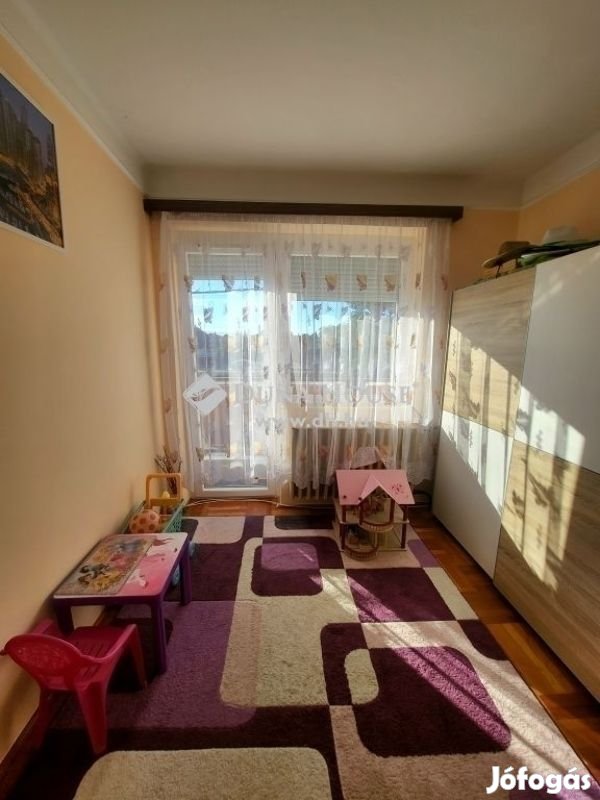 Eladó 76 nm-es lakás Kistarcsa