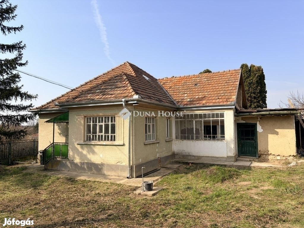 Eladó 77 nm-es ház Káva