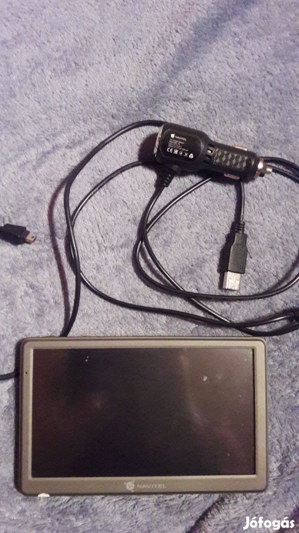 Eladó 7 inch-es Navitel világmárka gps. Karc, ejtés mentes