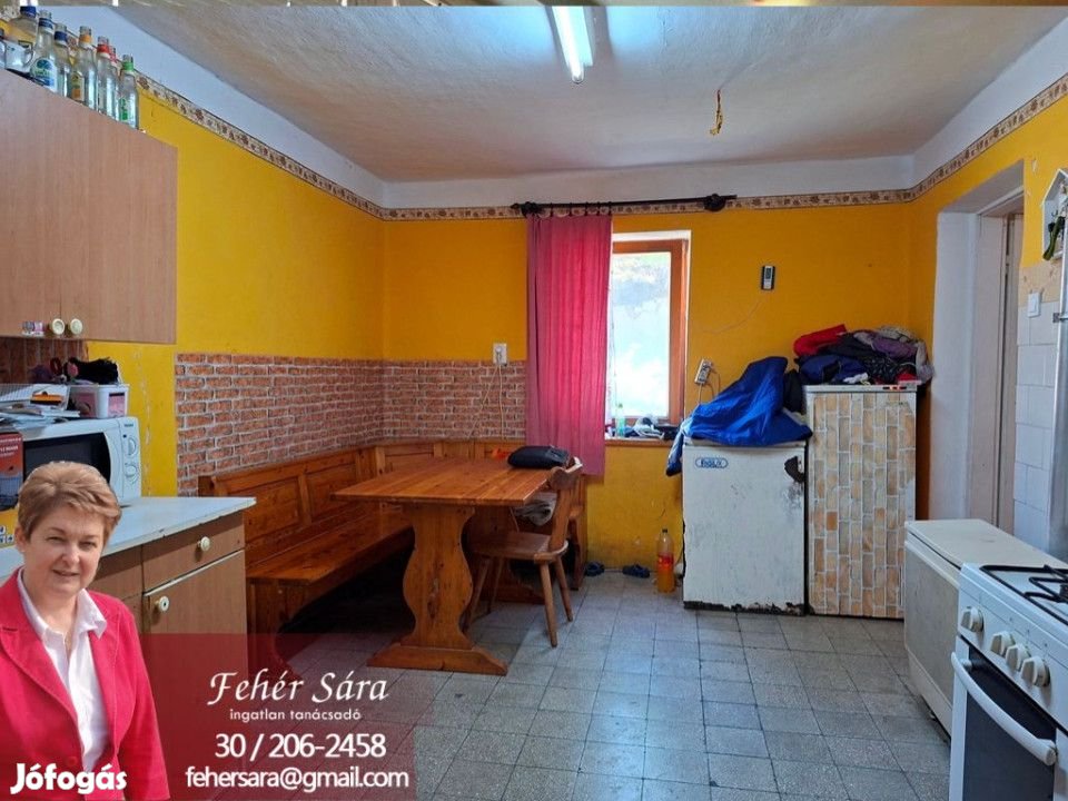 Eladó 80 nm-es Felújítandó Családi ház Tiszakürt