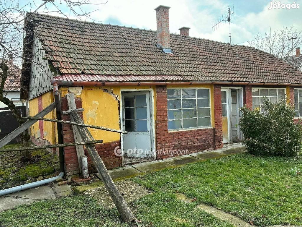 Eladó 84 nm-es ház Gyula