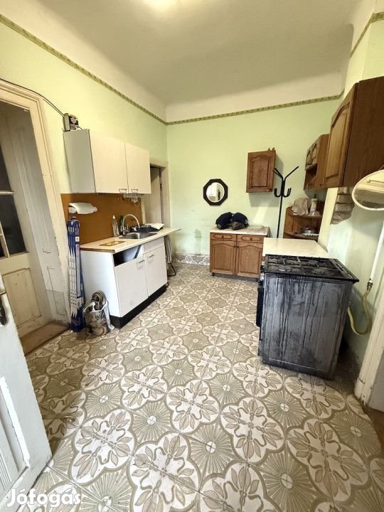 Eladó 85 nm-es Felújítandó Családi ház Bölcske