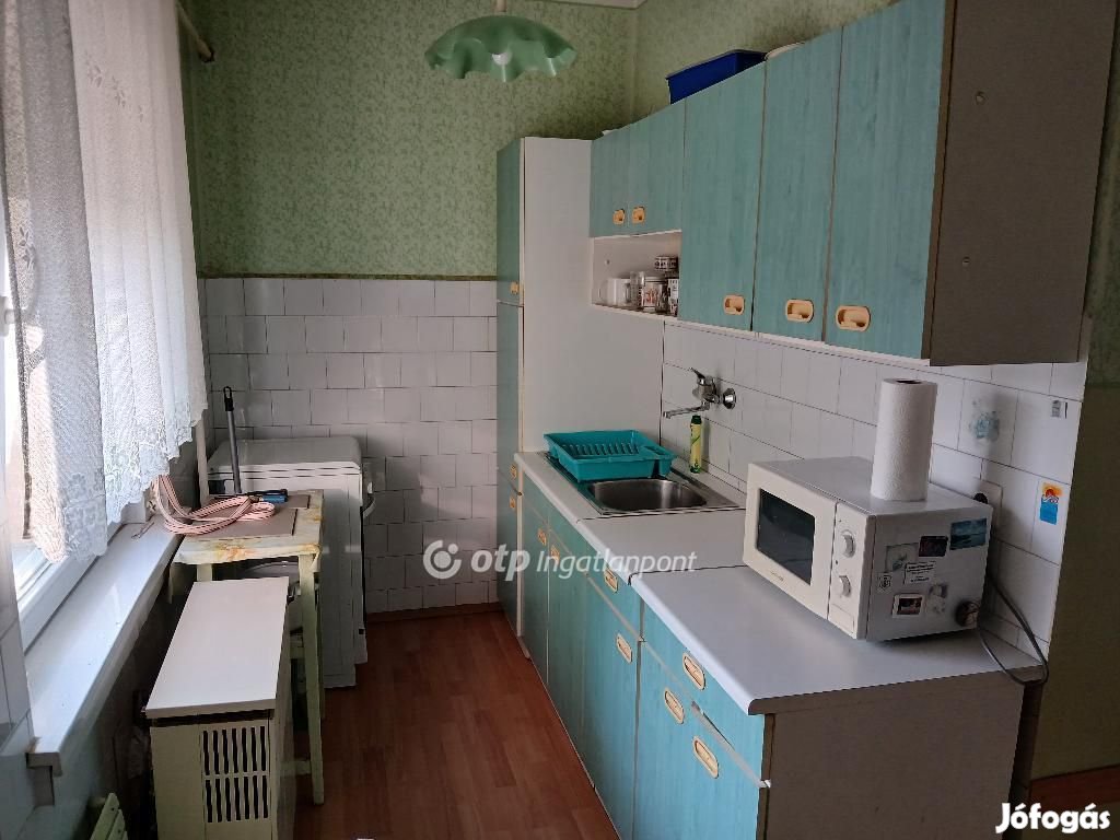 Eladó 87 nm-es ház Adács