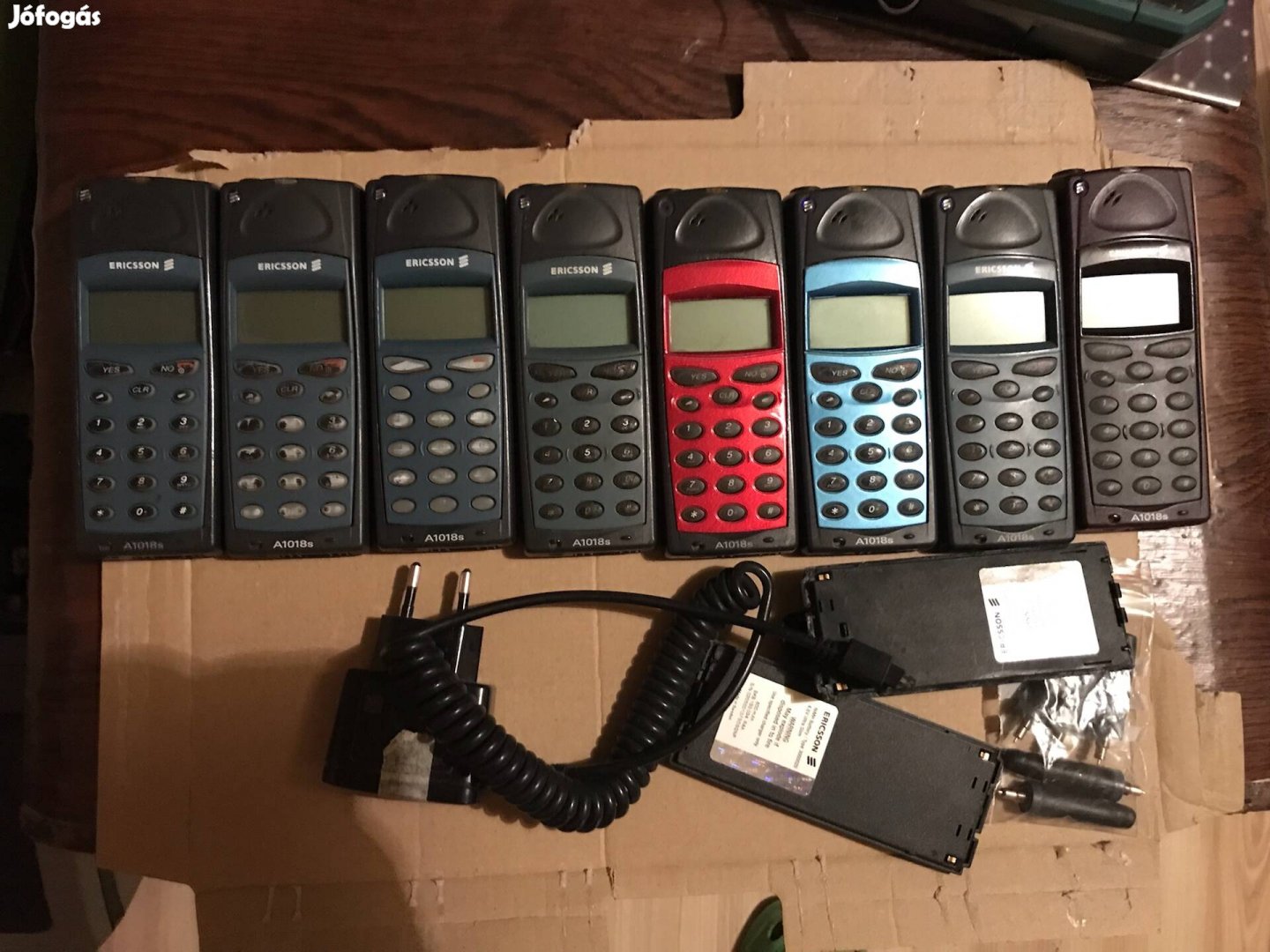 Eladó 8 darab retro Ericsson A1018 mobiltelefon gyűjtemény