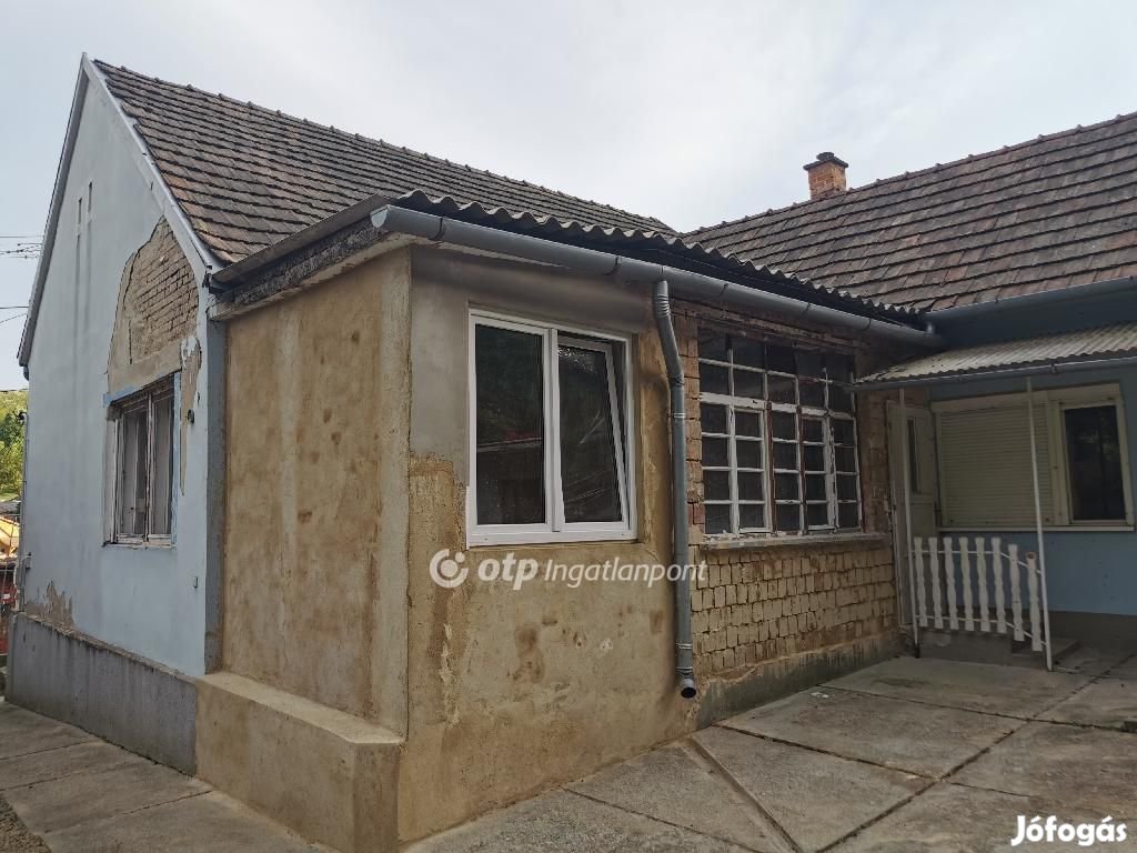 Eladó 91 nm-es ház Szászvár