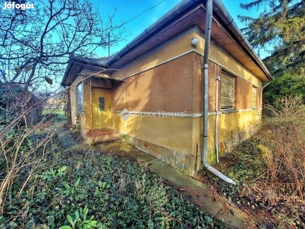 Eladó 95 nm-es ház Gödöllő