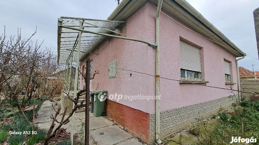 Eladó 97 nm-es ház Gyula