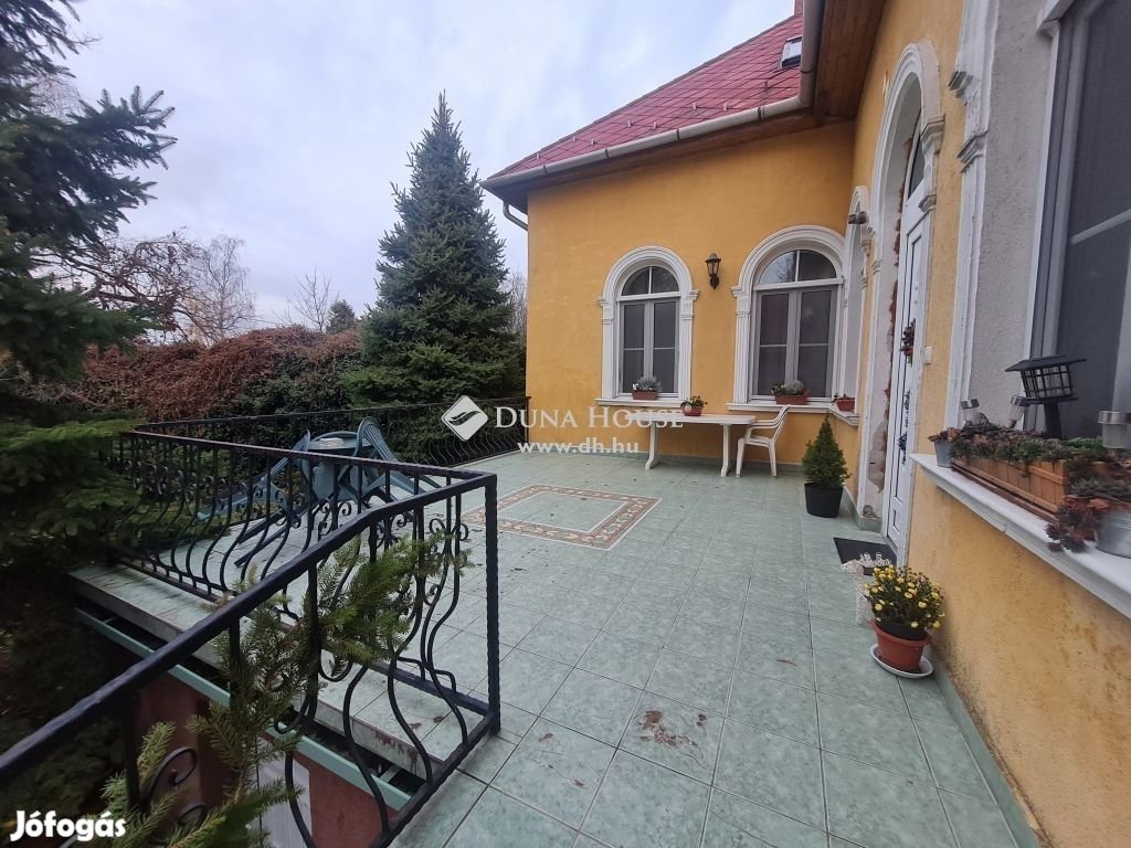 Eladó 97 nm-es lakás Badacsonytomaj