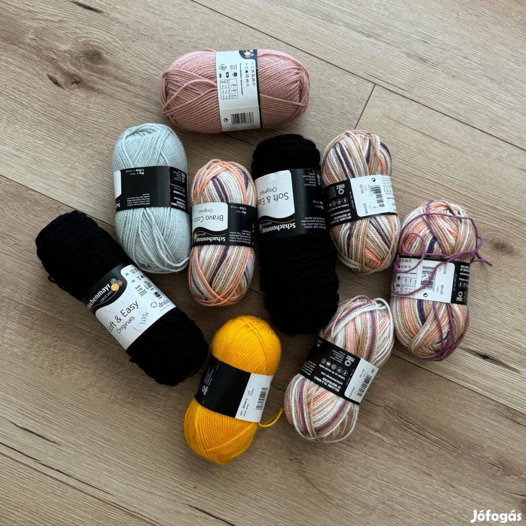 Eladó 9 gombolyag kötőfonal