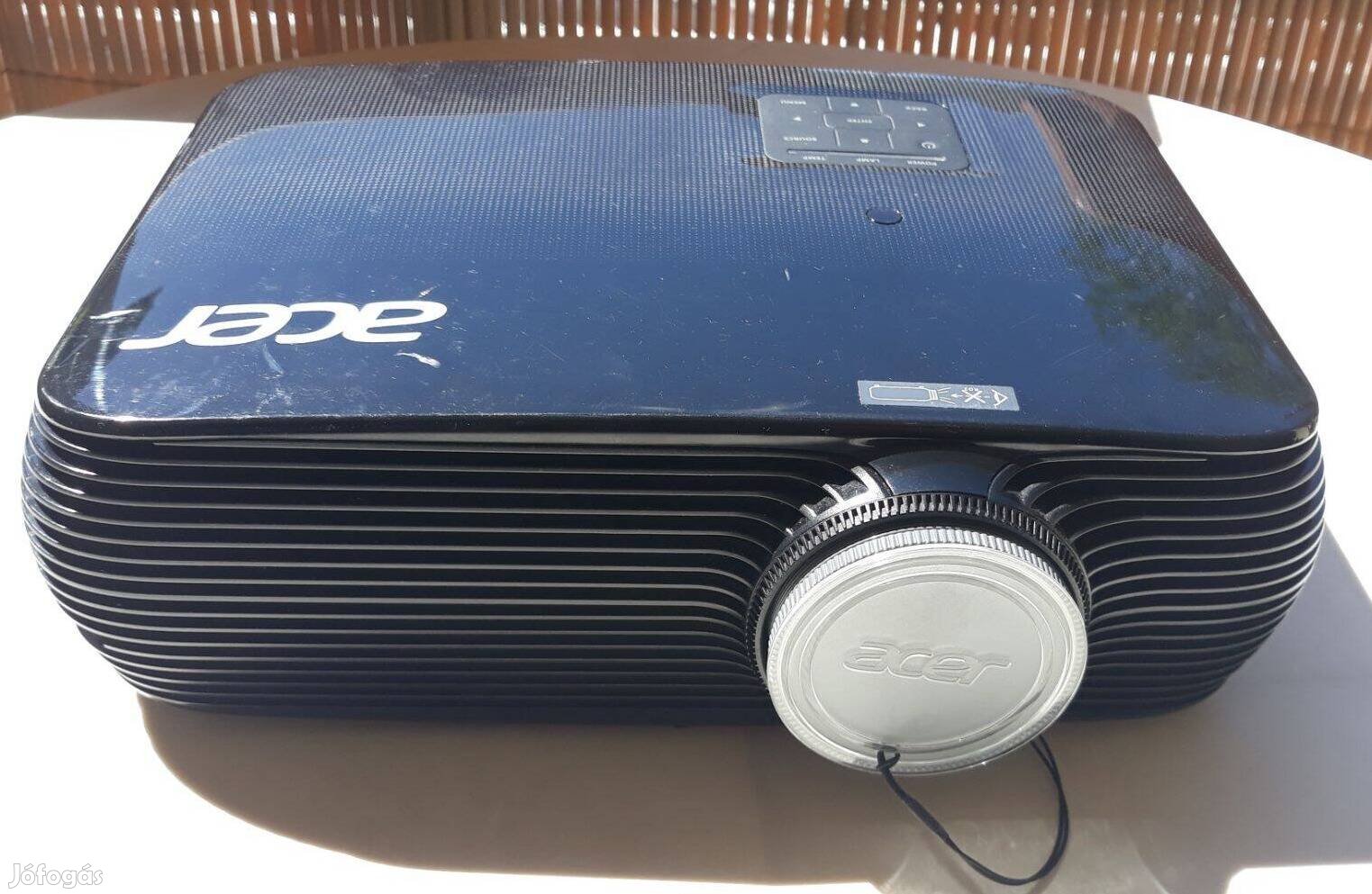 Eladó Acer P1286 DLP Projektor! Projector