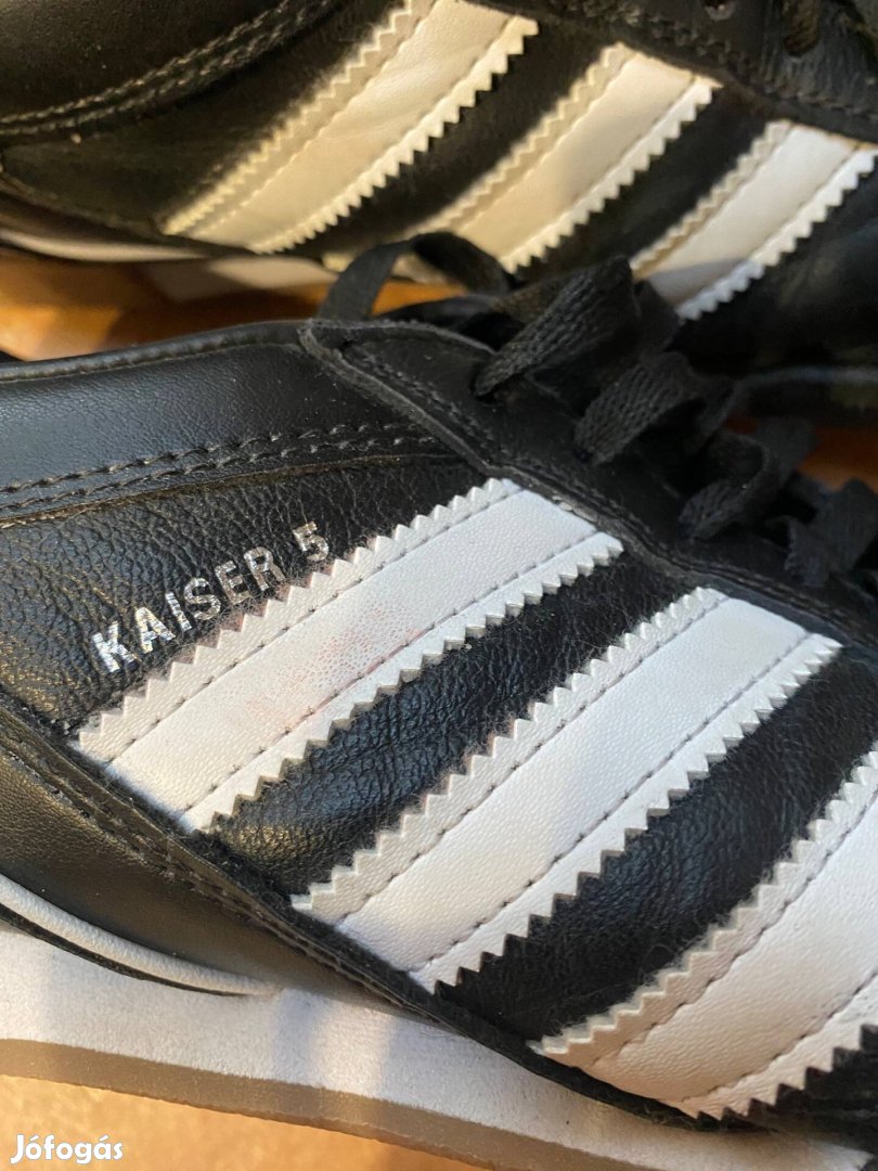 Eladó Adidas Kaiser 5 teremcipő 40-2/3