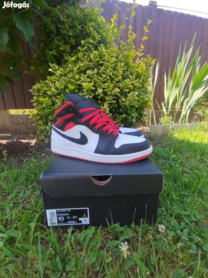 Eladó Air Jordan 1 Mid Gym Red White