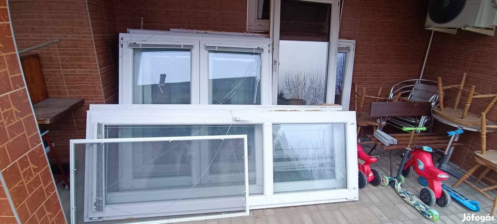 Eladó Ajtó ablak. Felújítás miatt eladóak az alábbi nyílászárók