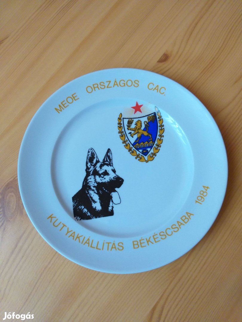 Eladó Alföldi porcelán emlék tányér Kutyakiállítás Békéscsaba 1984!