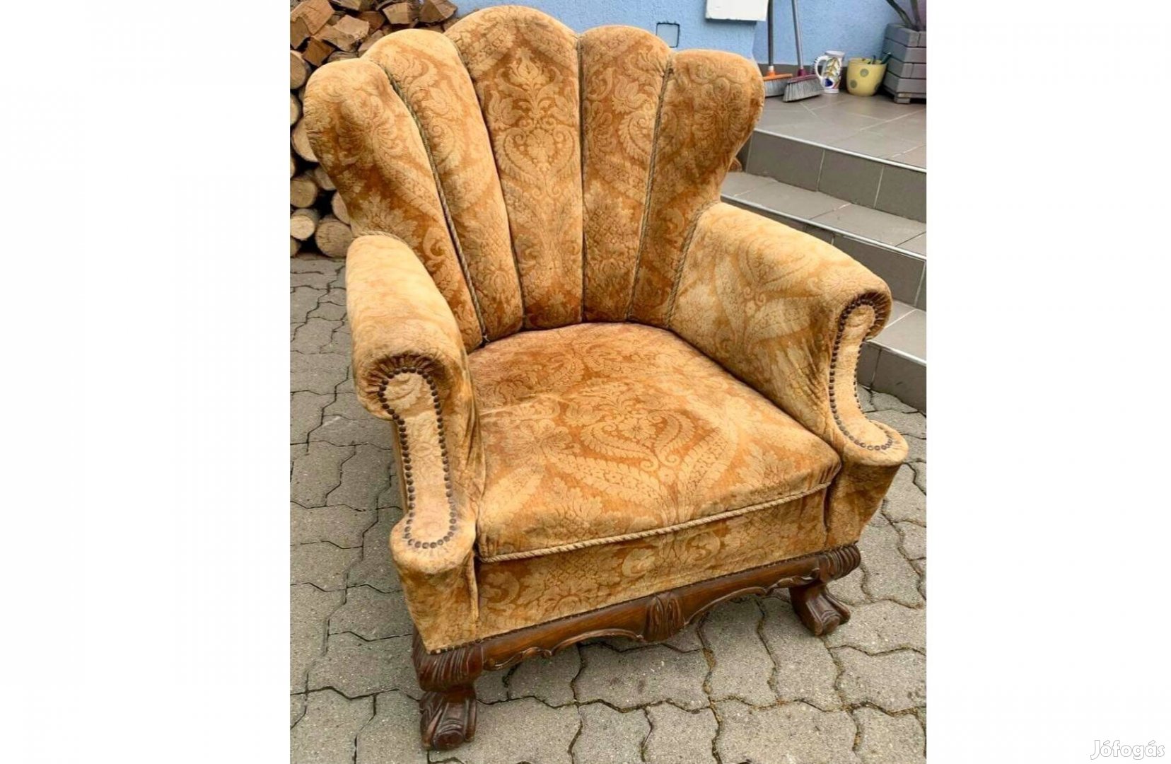 Eladó Antik fotel