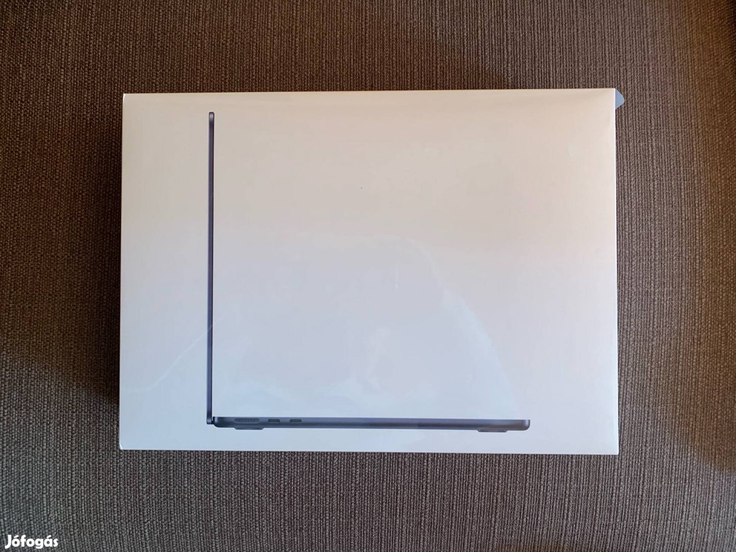 Eladó Apple Macbook Air, M3 chip, Space Gray, hivatalos Apple számla!