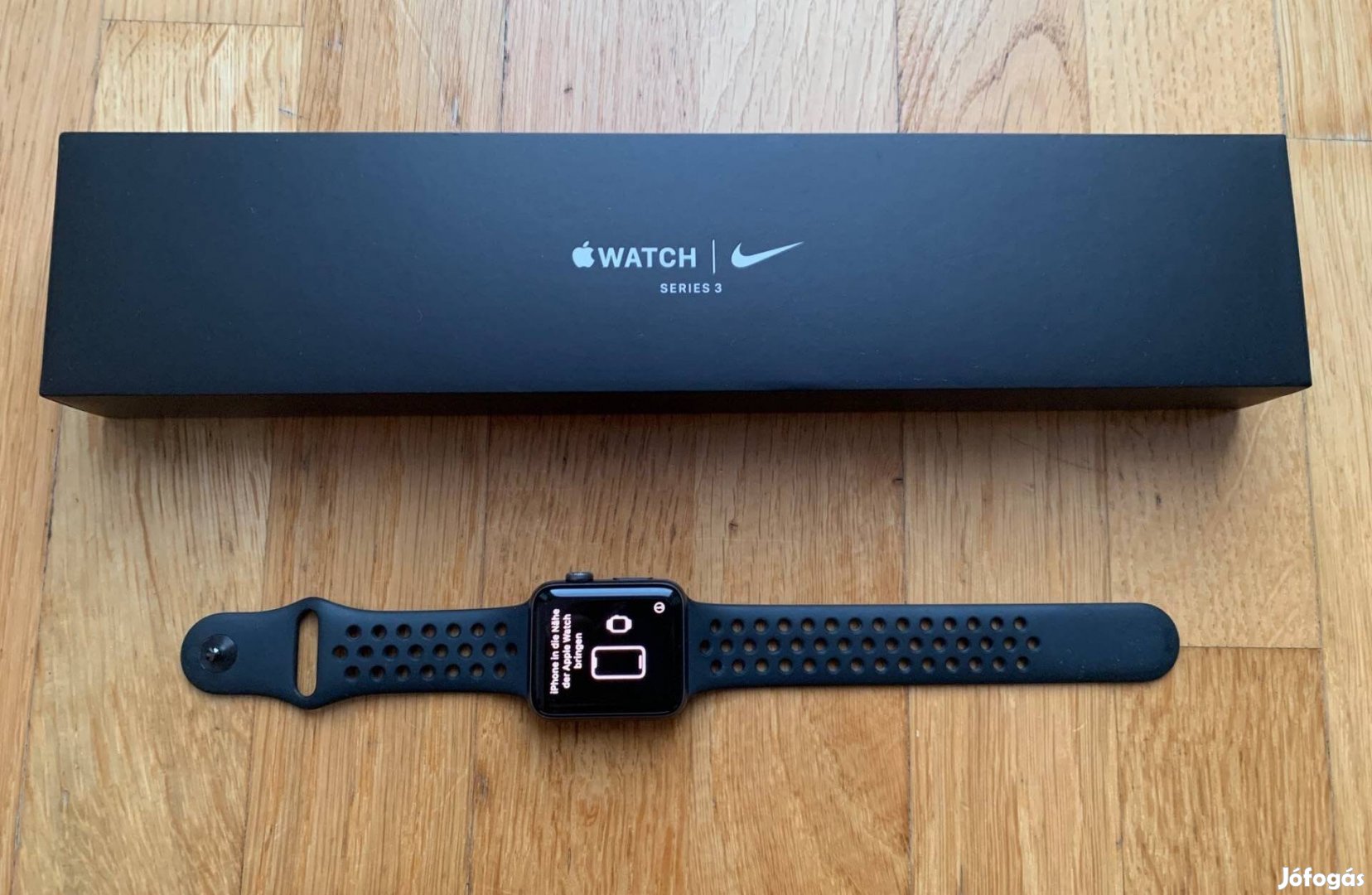 Eladó Apple Watch Series 3 Nike Edition (42mm)