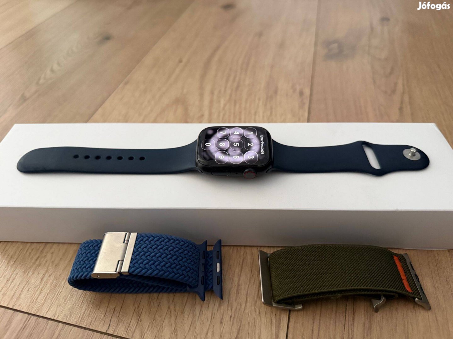 Eladó Apple Watch Series 8 45mm GPSCellular doboz, töltő,