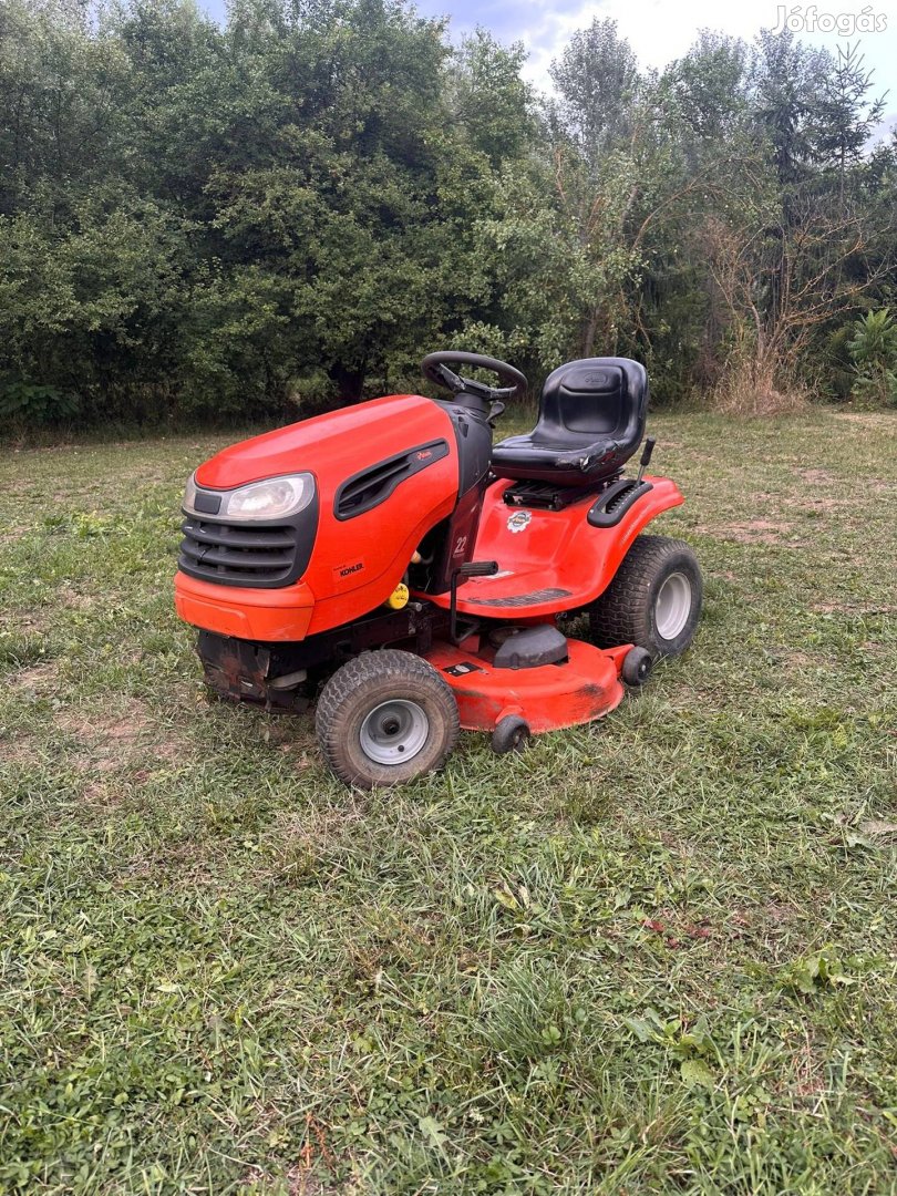 Eladó Ariens fűnyíró traktor