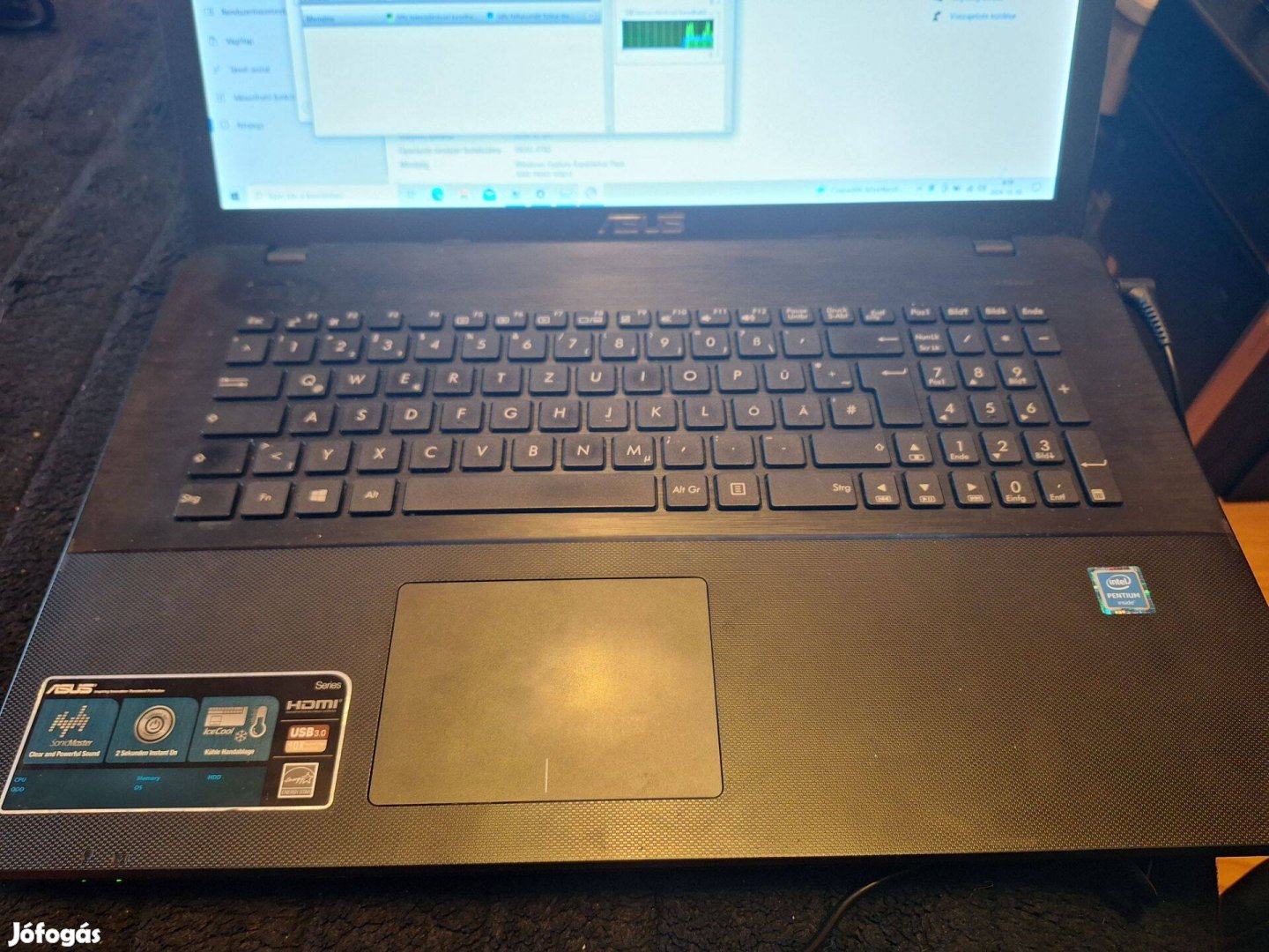 Eladó Asus X751NA 17,3" kijelzős 4magos laptop