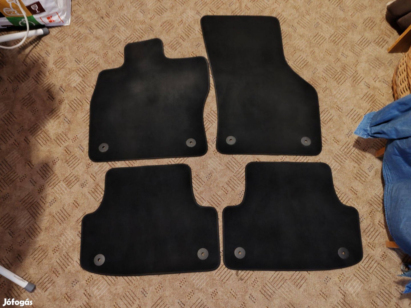 Eladó Audi A3 Gyári Szövetszőnyeg szett!!!