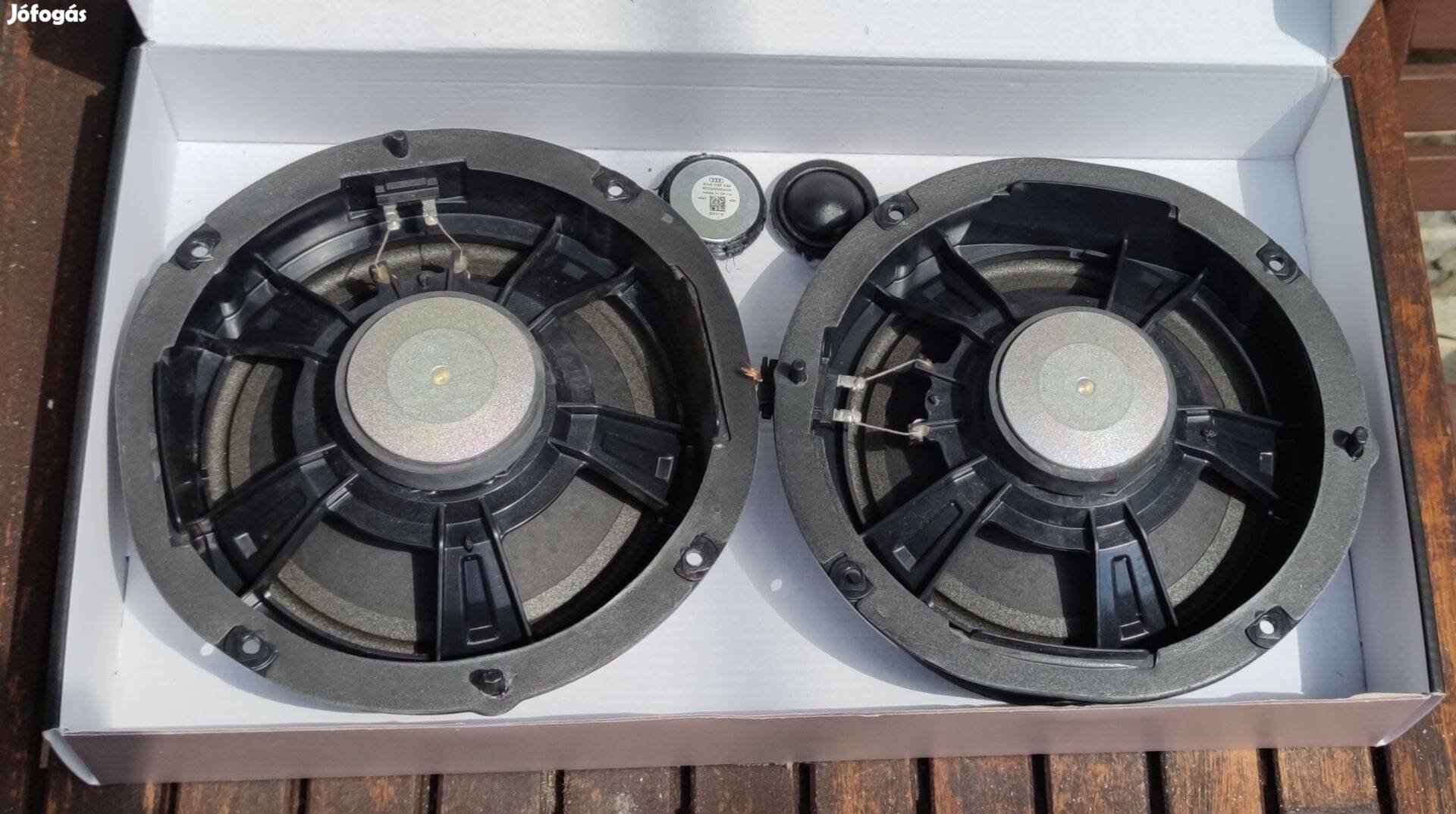 Eladó Audi A4 mély hangszórók + magas sugárzók 8W0035415 8W0035399