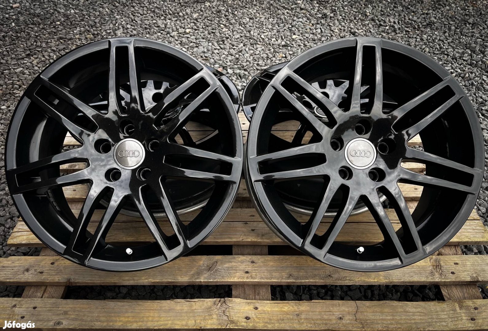 Eladó Audi RS4 style R18 - 5x112 alufelni
