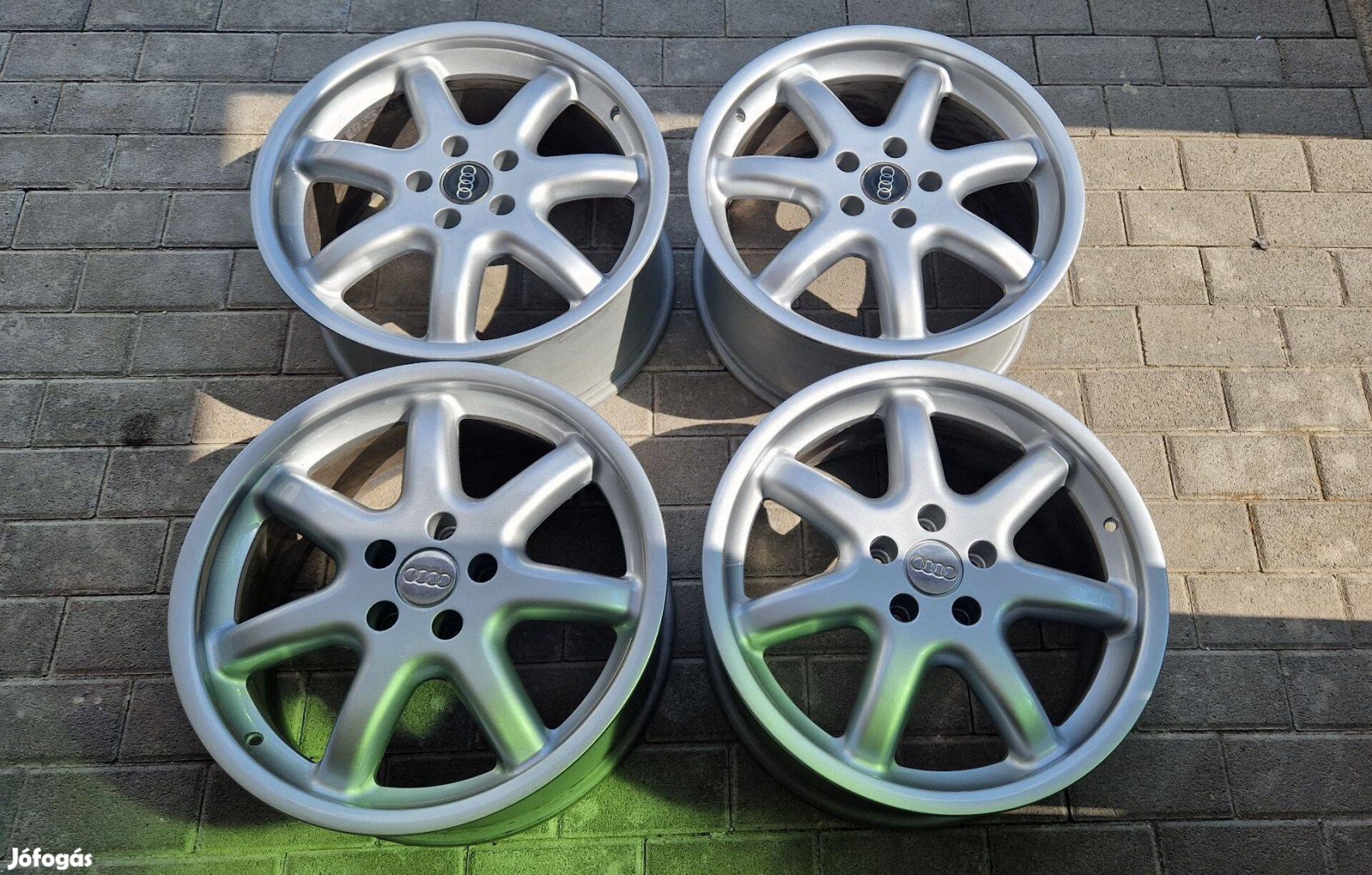 Eladó Audi Swing. Audi A4/A6/A8 18" 5x112