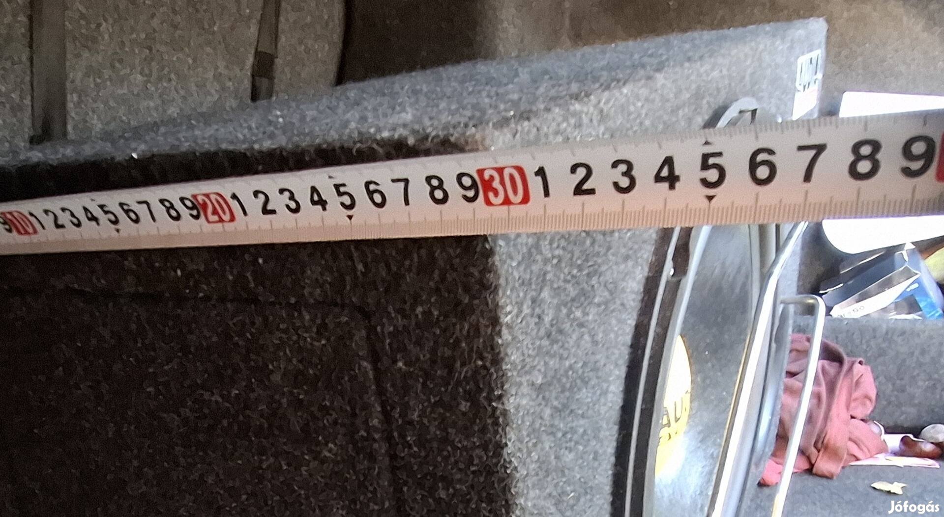 Eladó Audio System mélyládám