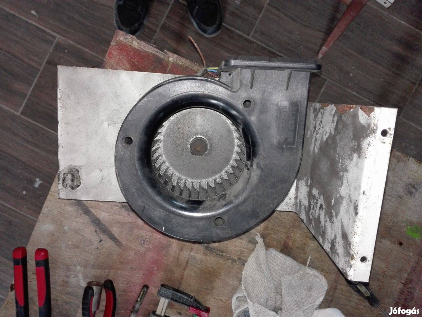 Eladó Aurora Bosch klíma ventilátor 24v 24 voltos mókuskerekes