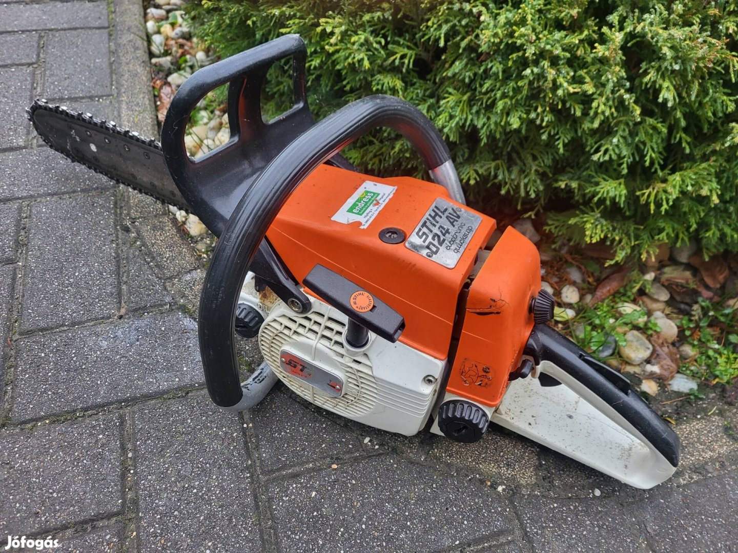 Eladó Ausztriából egy gyári motoros stihl 024 AV fűrész! 