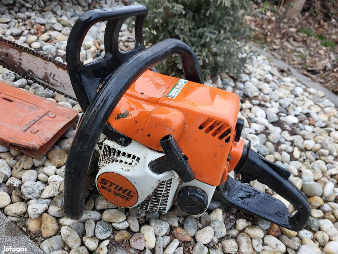 Eladó Ausztriából egy gyári szerelésmentes stihl ms 180 c fűrész!