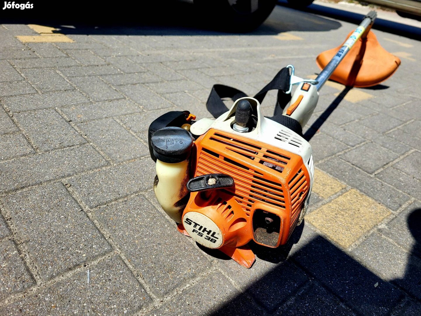 Eladó Ausztriából egy stihl fs 38 tipusú motoros szegélyvágó!