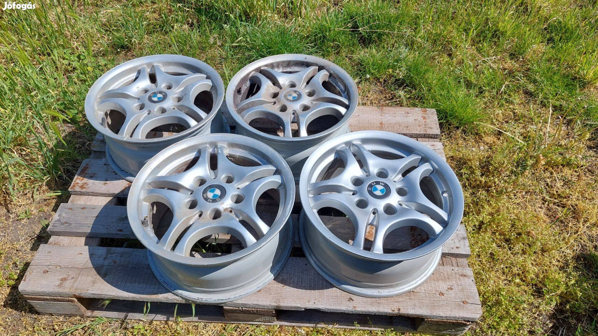 Eladó BMW alufelni garnitúra 15"