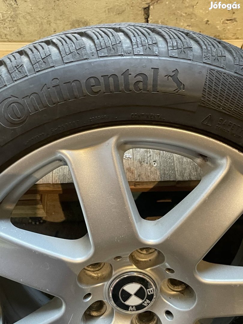 Eladó BMW felni gumival