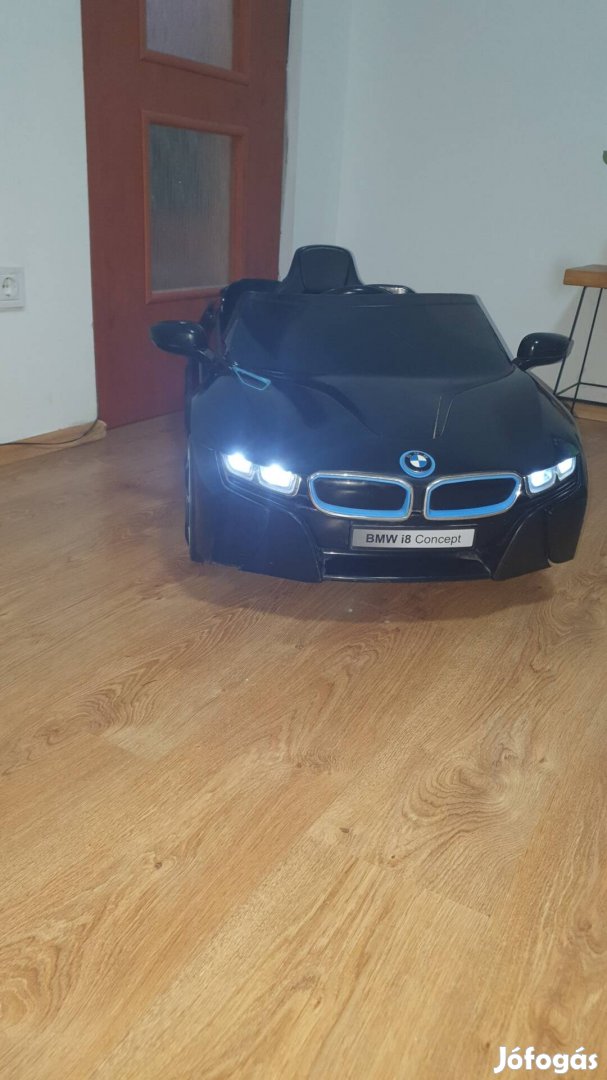 Eladó BMW i8 gyermek autó 