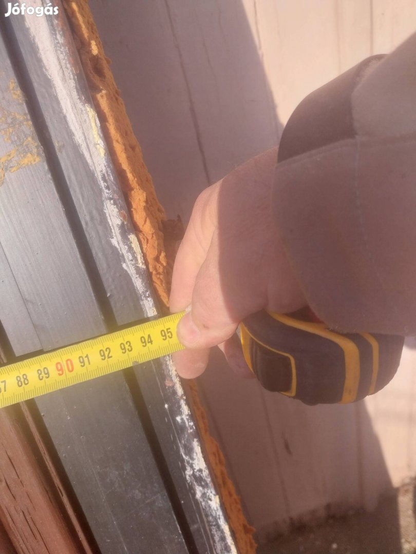 Eladó Bejárati ajtó