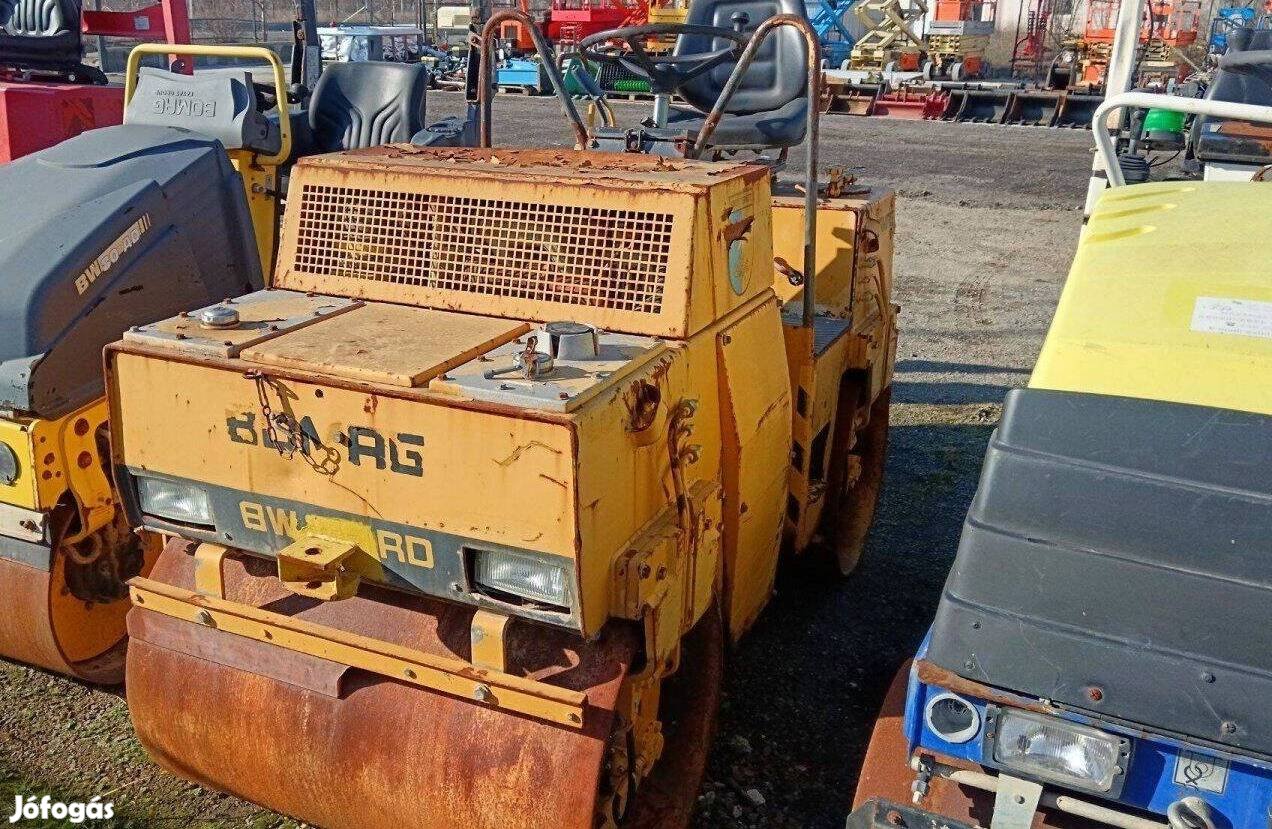 Eladó/Bérelhető Bomag BW 100 Ad Ikerdobos Úthenger