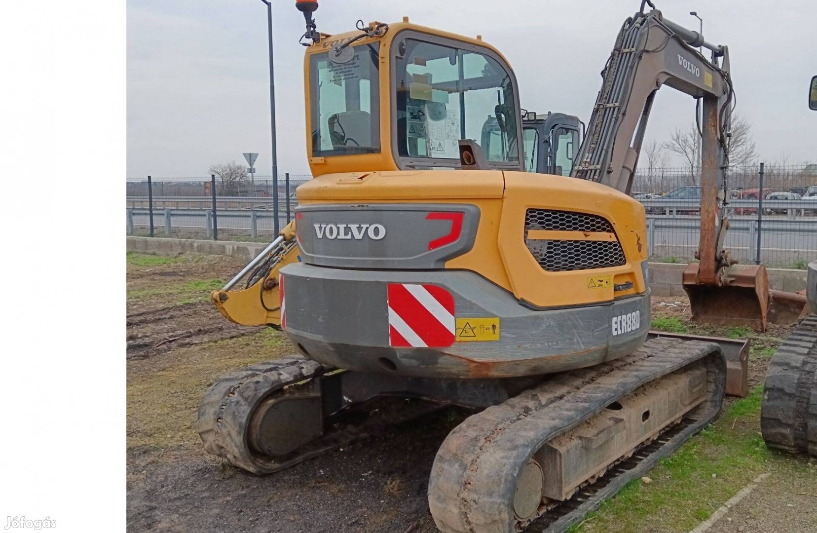 Eladó/Bérelhető Volvo ECR88D