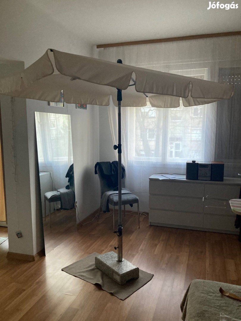 Eladó Bézs Napernyő Gránit talppal