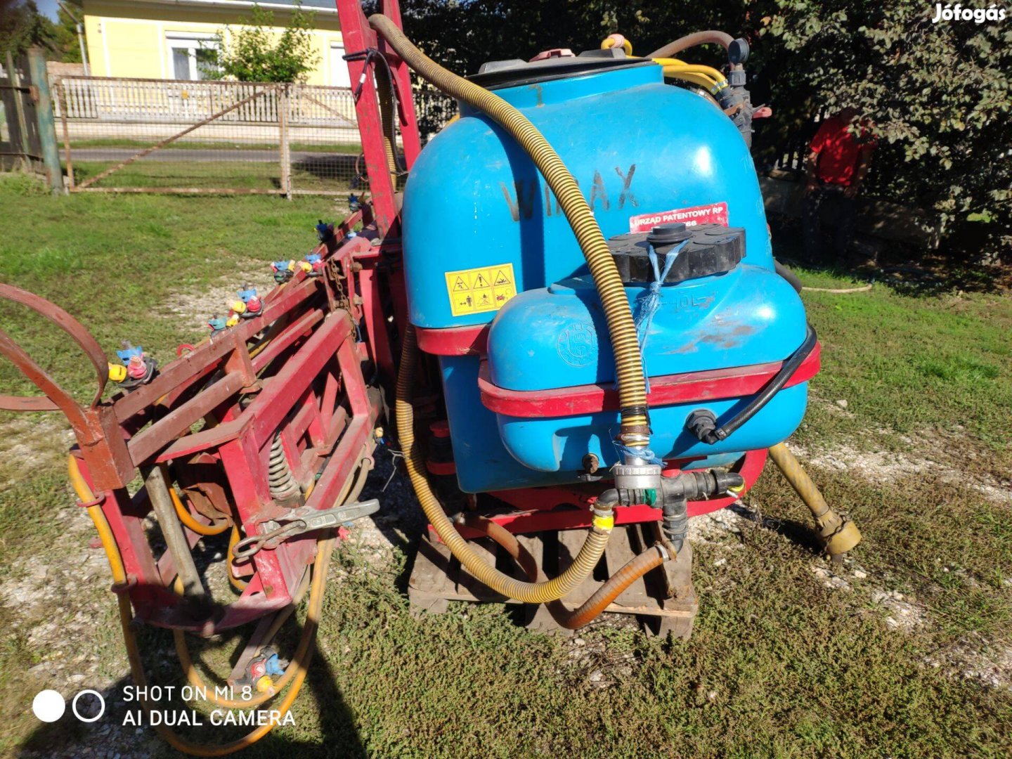 Eladó Biardzki függesztett permetező, 800 literes tartállyal